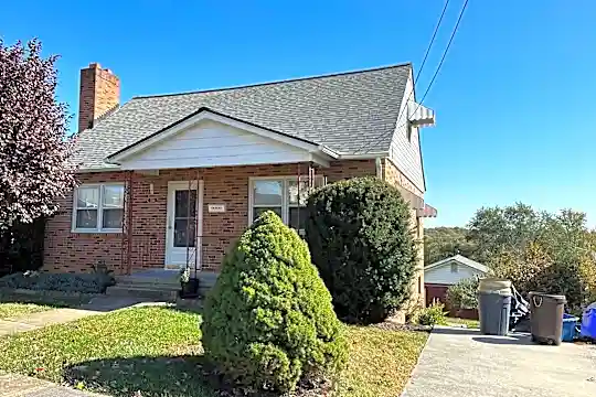 1316 Commerce St Photo 1