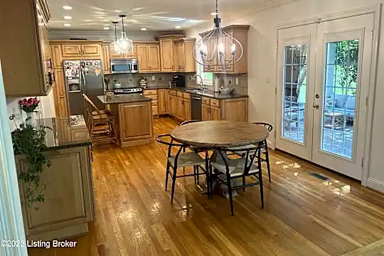 6204 Moritz Ct Photo 2