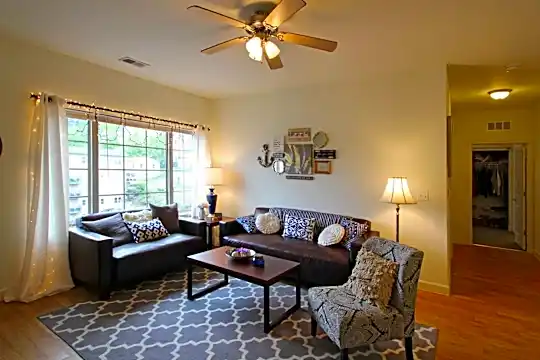 Mountaineer Place Apartments Photo 2
