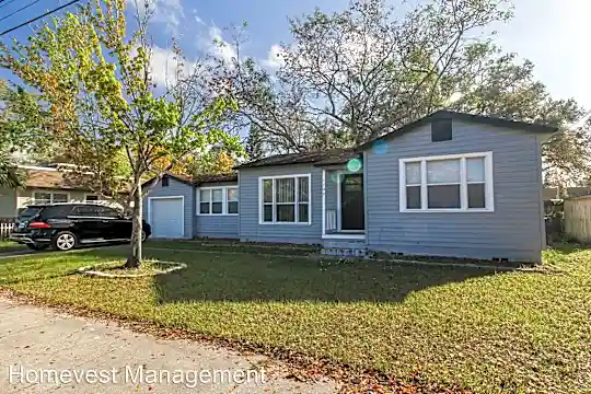 1709 N Forest Ave Photo 2