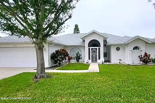 1573 Laramie Cir Photo 1