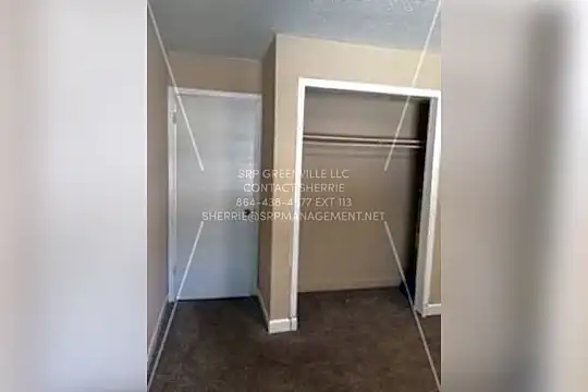 1300 Johnson Ave Photo 2