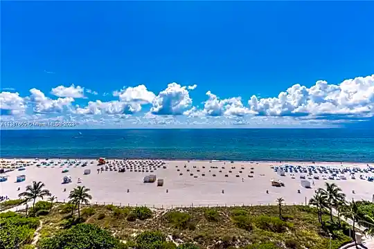 1455 Ocean Dr #1106 Photo 1