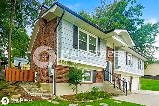 2717 Windsor Forest Dr Photo 2