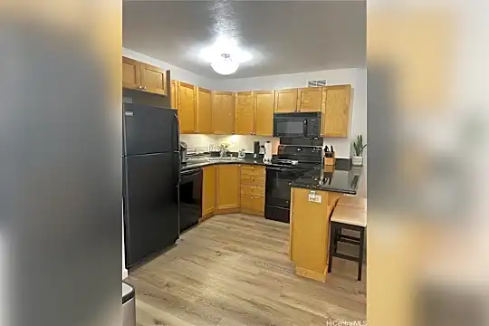 430 Kaiolu St #605 Photo 2