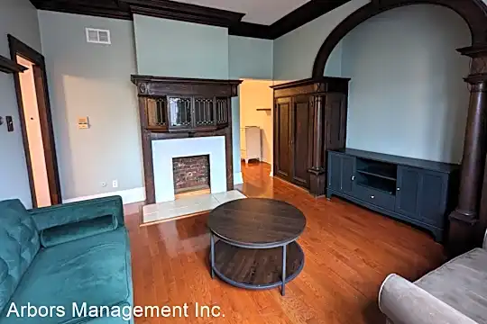 5927 Howe St Photo 1