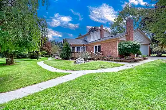 1681 Glen Meadow Ln Photo 1