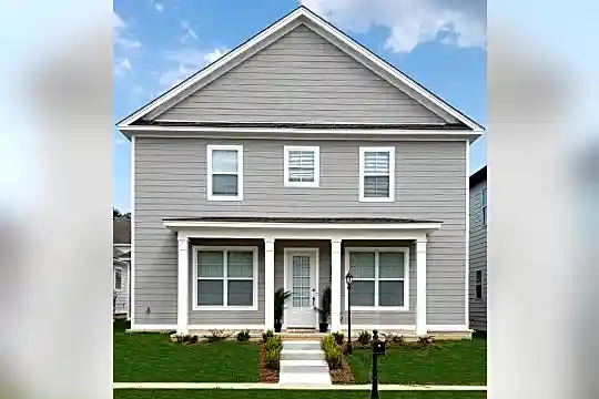 309 Eastgate Dr Photo 1