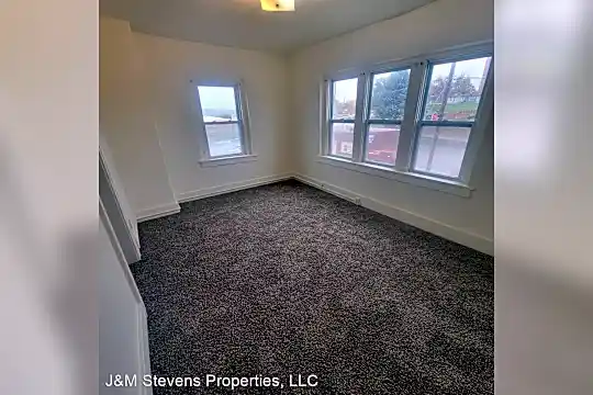 414 11th St Photo 2