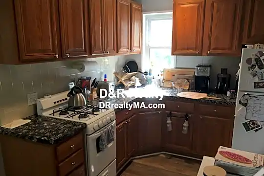 32 Tufts St Photo 1