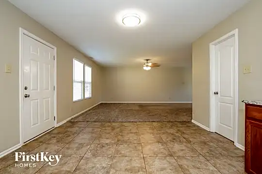 5418 Fairway Forest Drive Photo 2