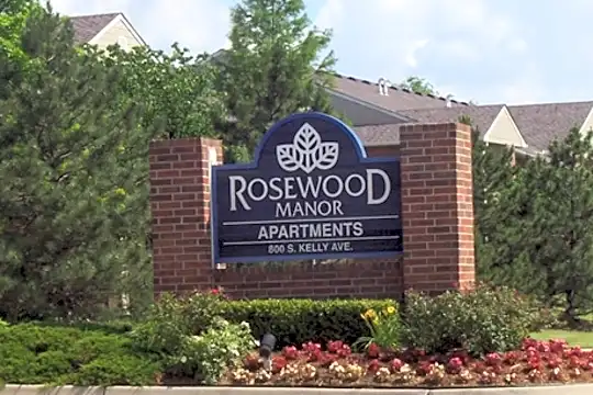 Rosewood Manor Apartments Photo 1
