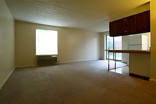 Premier Village Apartments Photo 2