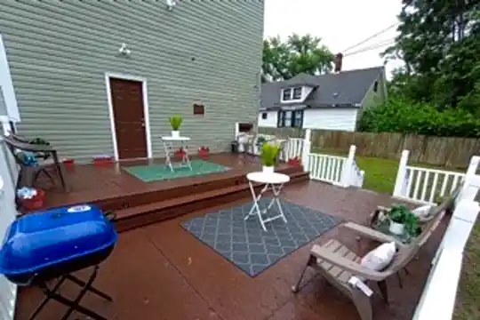 4855 Concord Ave Photo 2