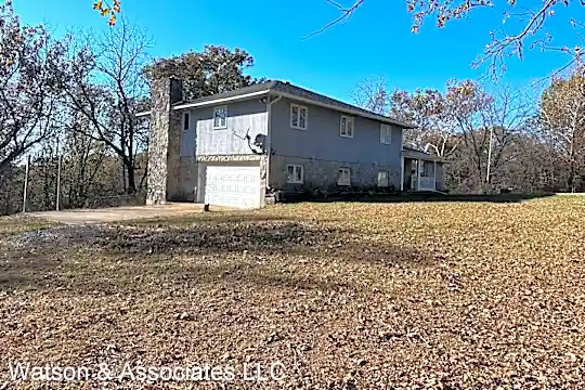 18976 Lynn Ln Photo 1