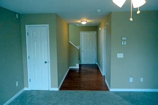 3827 Chehaw Drive Photo 2