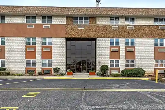 1111 River Rd #G7 Photo 1
