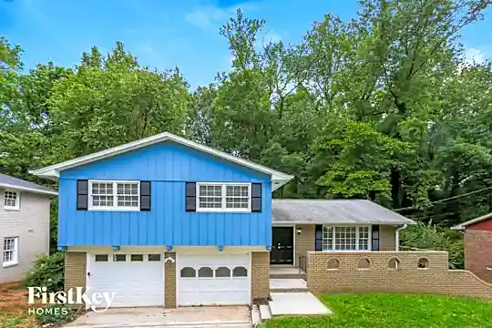 619 El Prado Court Photo 1