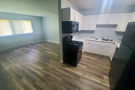 1729 La Cres St Photo 2