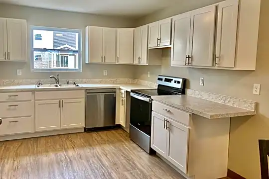435 7th St #303 Photo 2