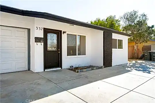 335 S Wayfield St #B Photo 1