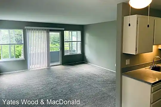 201 Taylor Ave NW Photo 1