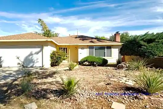 44136 Fern Avenue Photo 1