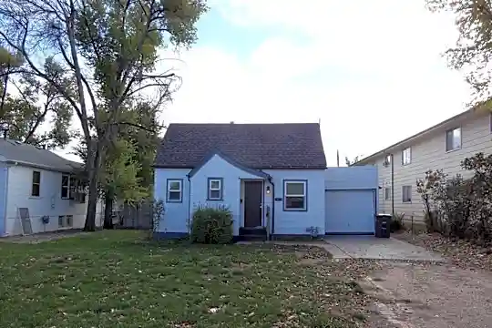 506 22nd St Photo 2