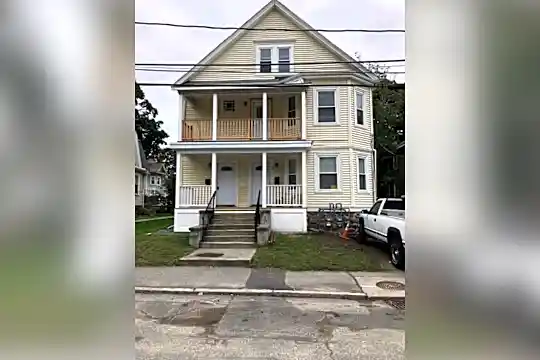 31 Banks St Photo 1
