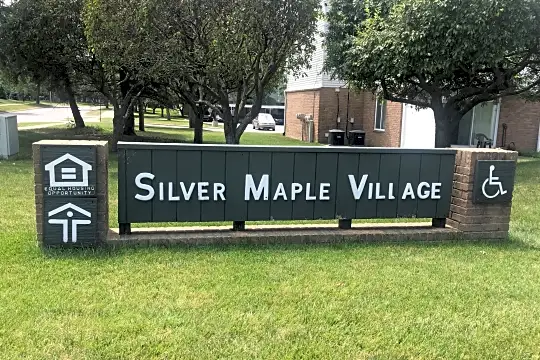 Silver Maple Village Photo 2