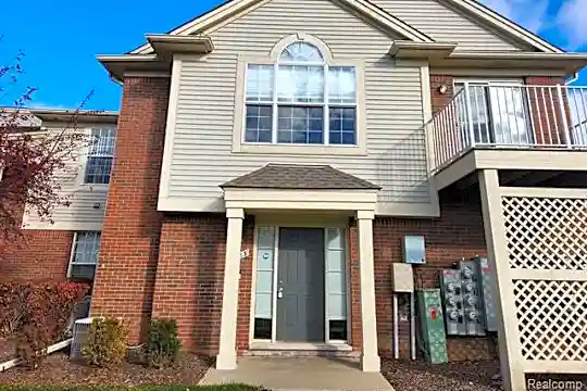 1883 Flagstone Cir Photo 1