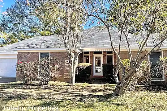 112 Ridgecrest Dr Photo 2
