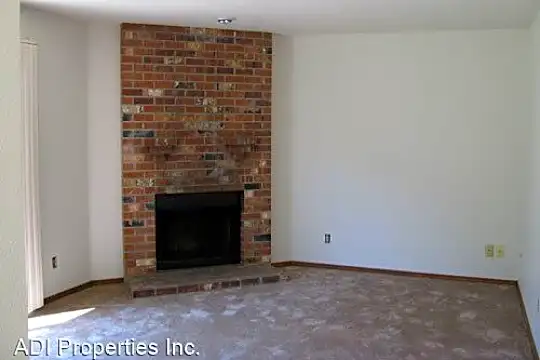 3925 NW 166th Dr Photo 2