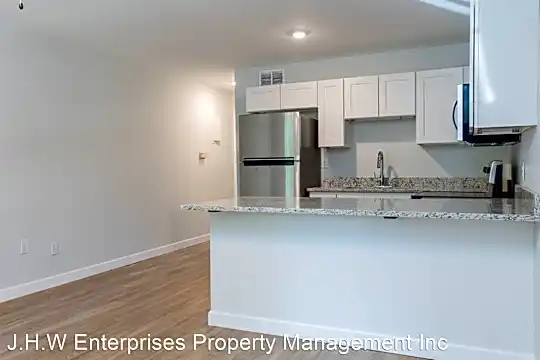 3317 Florida Ave Photo 2