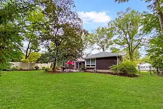 928 Oradell Ave Photo 2