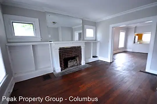 207 E Lane Ave Photo 2