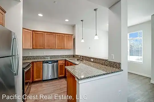 16503 6th Avenue W Photo 2