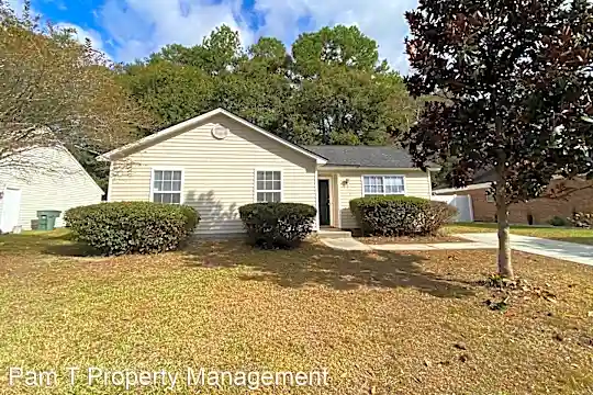 235 Bordeaux Ln Photo 2
