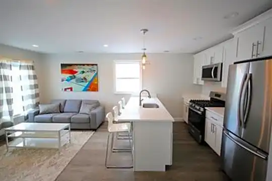 12 Trenton St Photo 1