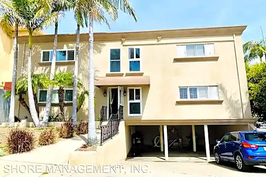 360 Rosecrans St Photo 1