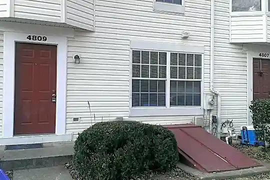 4809 Berwyn House Rd Photo 2