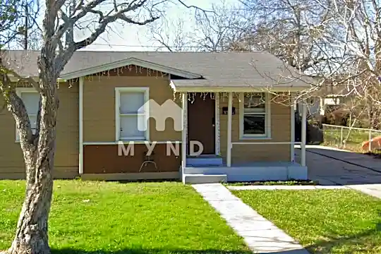 4925 Merrimac Photo 1
