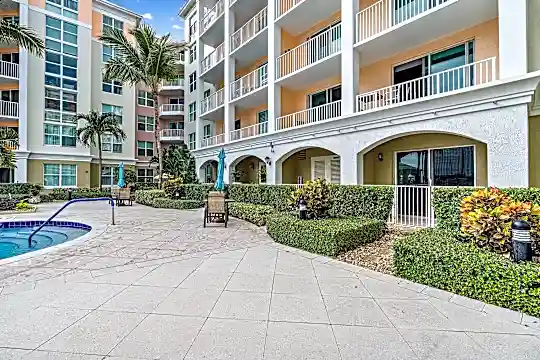 806 E Windward Way #110 Photo 2