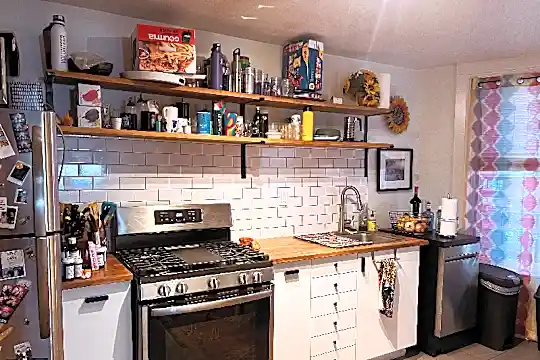 1266 Lafayette St Photo 2