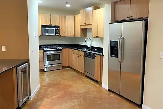 426 N Front St #105 Photo 1