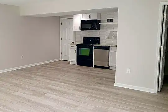 11713 Wolf Run Ln Photo 2
