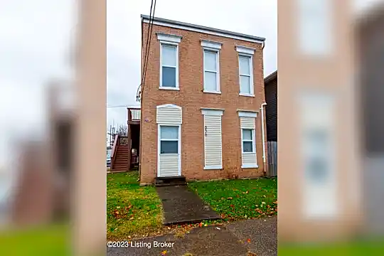 636 E Breckinridge St Photo 2