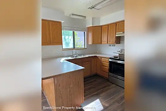 1151 W 540 N Photo 1