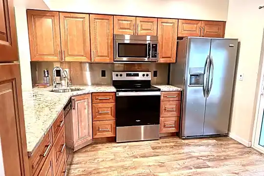 6984 NW 29th Ln Photo 2