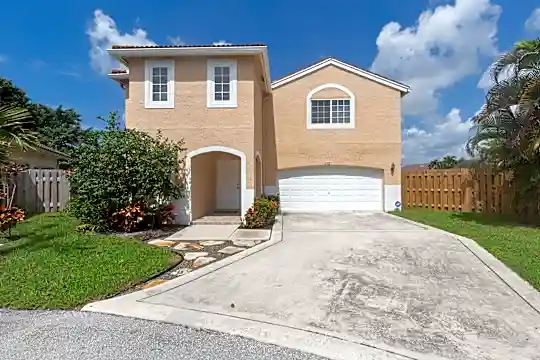 1772 Harborside Cir Photo 1